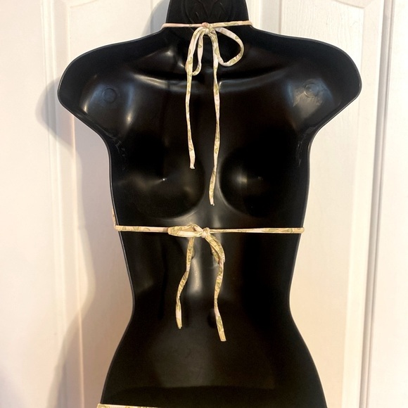 “CALYPSO ST. BARTH” String Bikini - Picture 9 of 14